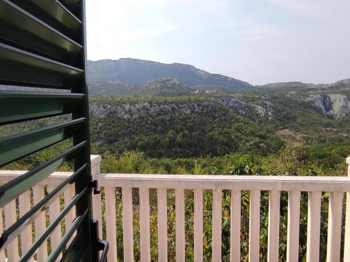 Holiday Home Carevic Gornja Brela Ngoại thất bức ảnh